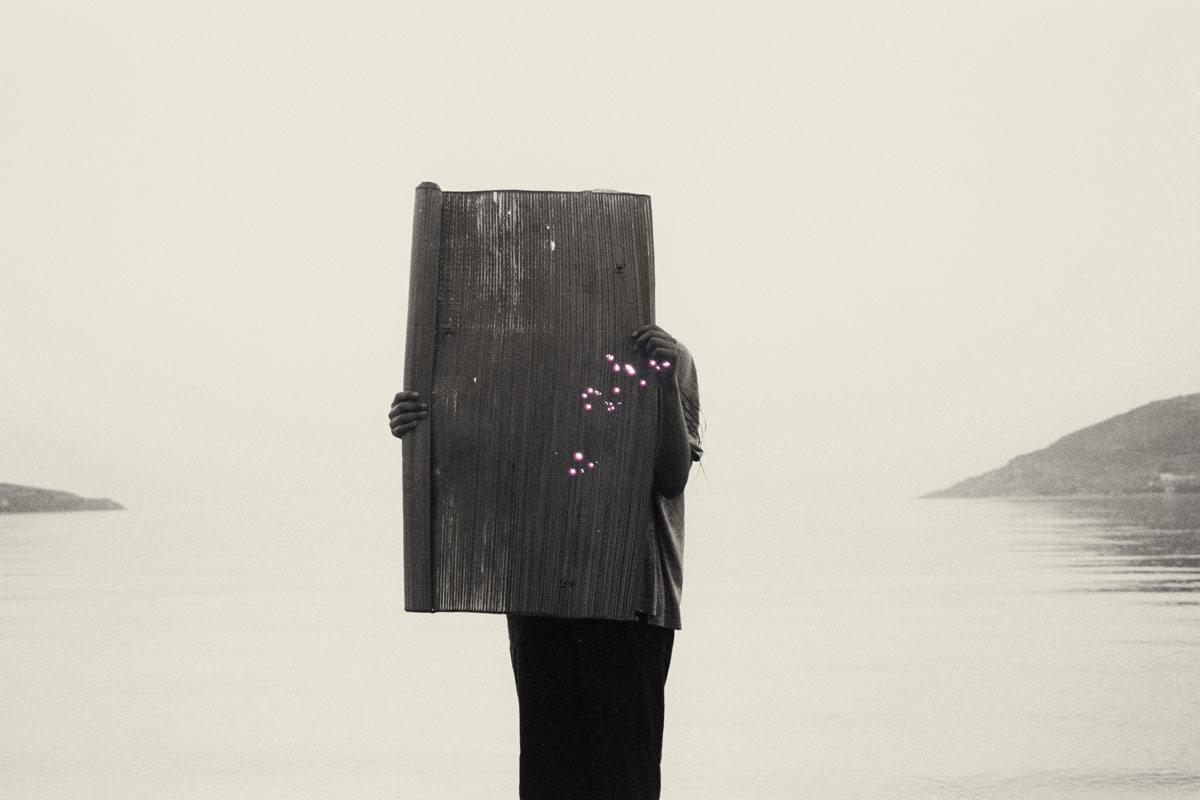 “Variations of Presence” | Παρουσίαση του Φωτογραφικού Βιβλίου του Αλέξη Βασιλικού στο Zoetrope